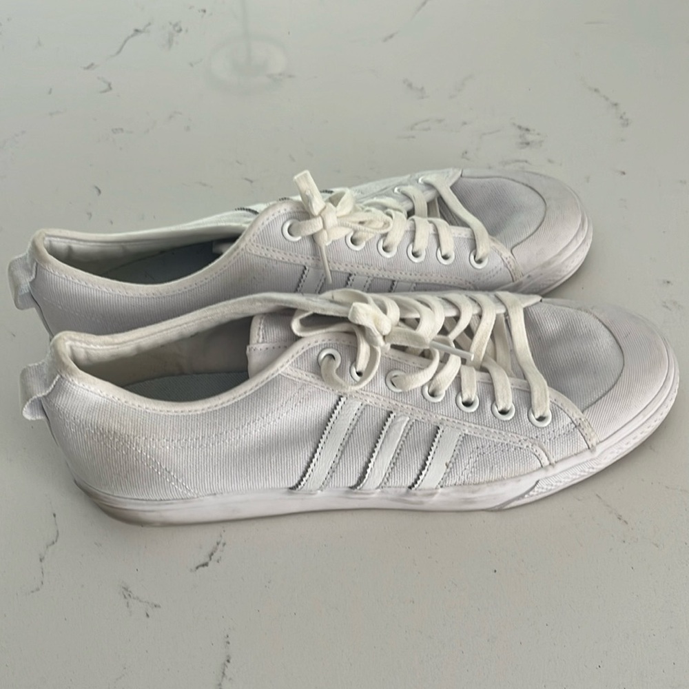 Adidas canvas sneaker